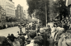 605159 Afbeelding van de Memorial D-Day Parade van de 3rd Canadian Infantry Division op het Vredenburg te Utrecht.
